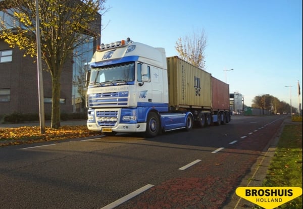 Broshuis container chassis